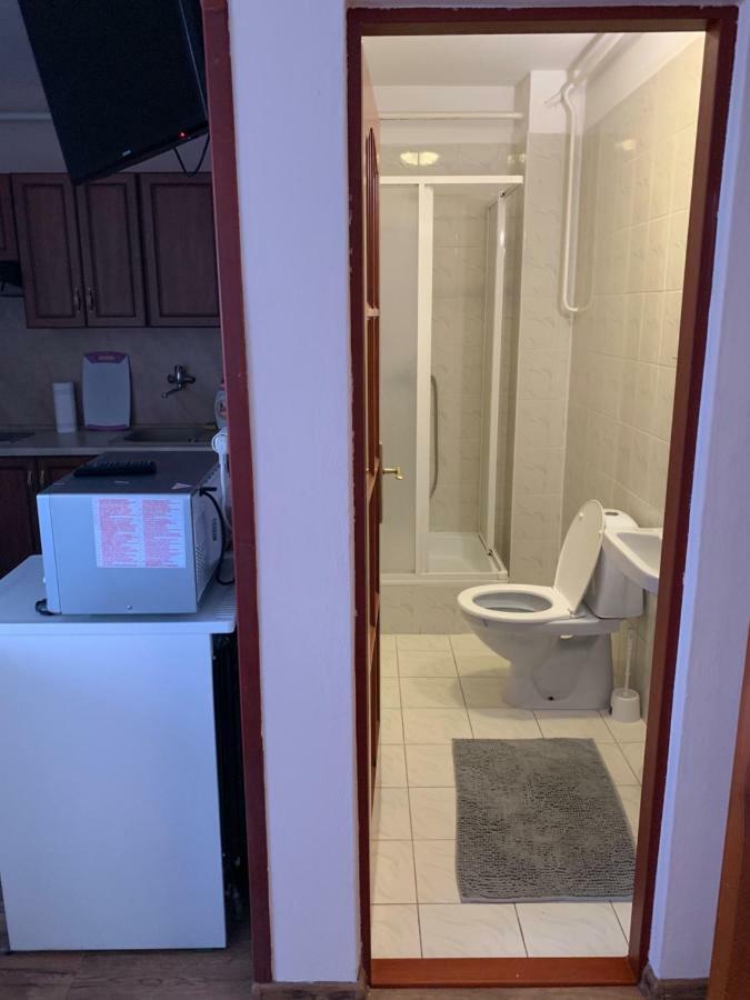 Apartmanovy Dom Magda Vrbov Ngoại thất bức ảnh